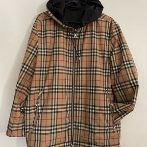 Burberry wind breaker reversal